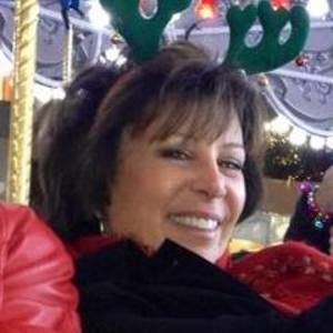 Meet your Posher, Claudia